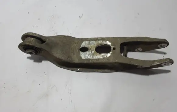 Volkswagen Touareg III Rear upper control arm/wishbone 4M0505311J