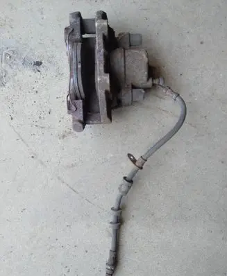 Ford C-MAX II Front brake caliper