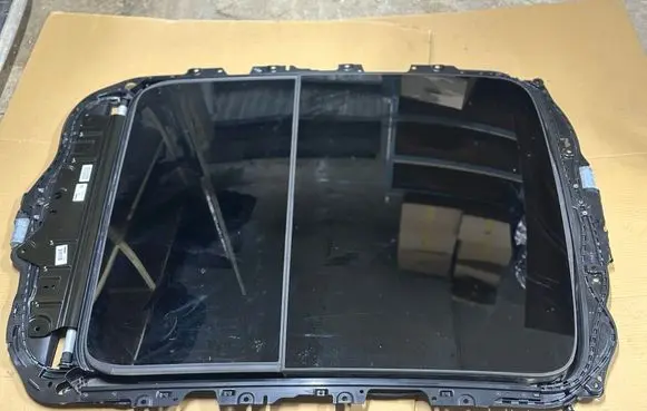 Audi Q3 F3 Sunroof set 83A877041