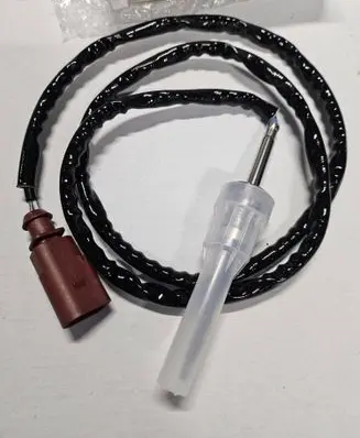Volkswagen PASSAT B8 Exhaust gas temperature sensor 04L906088DA