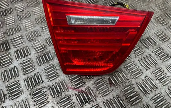 BMW 3 E90 E91 Tailgate rear/tail lights 218201