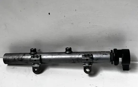 Audi A6 S6 C6 4F Fuel main line pipe 059130090AB