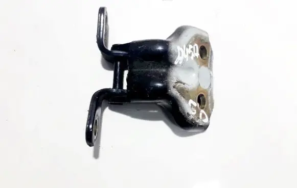 KIA Sorento Rear door lower hinge