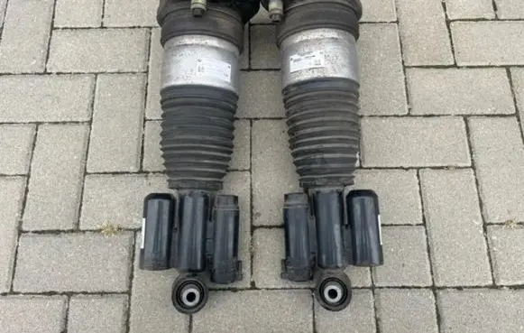 BMW 5 G30 G31 Front shock absorber/damper
