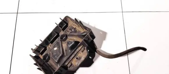 Battery box tray