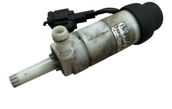 Renault Koleos I Windscreen/windshield washer pump 16633100