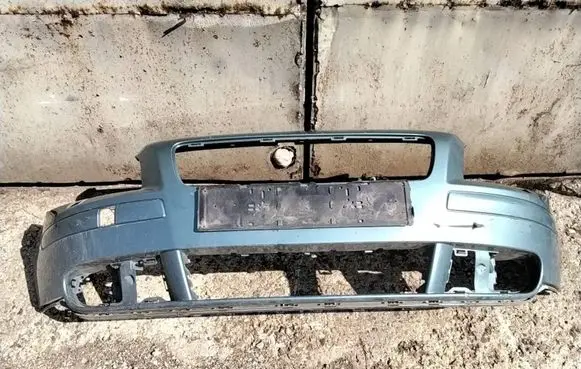 Volvo V50 Front bumper 30657005 BT83A