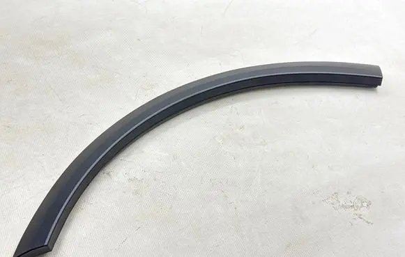 Tesla Model X Rear arch trim 104589700D