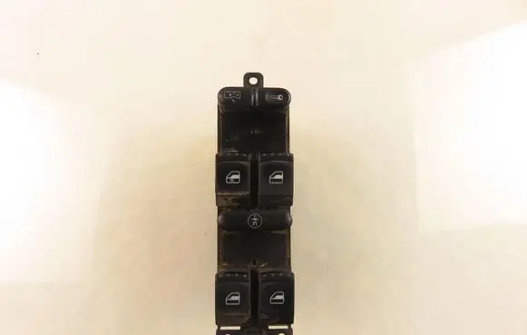 Skoda Octavia Mk1 (1U) Electric window control switch 1U6959793