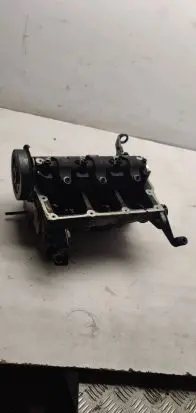 Volkswagen Polo IV 9N3 Engine head 045103373H