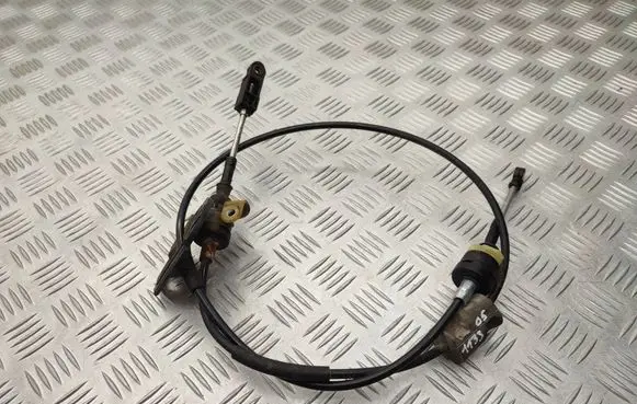 Ford Escape III Gear shift cable linkage