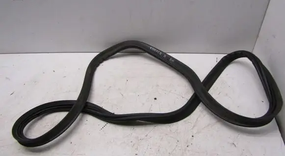 Mini One - Cooper F56 F55 Trunk rubber seal (body) 