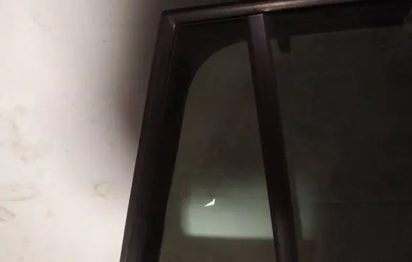 Citroen C4 Grand Picasso Rear vent window glass as2