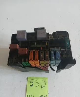 Renault Laguna II Fuse module 8200276459
