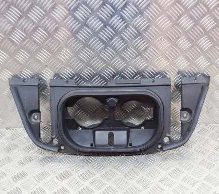 Nissan Leaf II (ZE1) Other body part 657305SH0A 657305SH0B