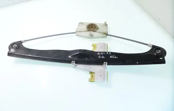 Audi A3 S3 8P Rear window lifting mechanism without motor E006079011