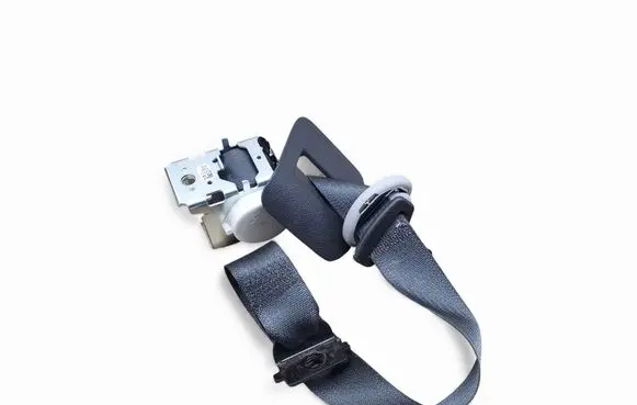 Chevrolet Suburban Third row seat belt 84461173