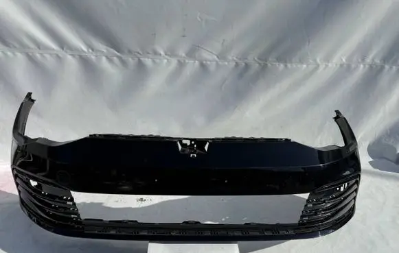 Volkswagen Golf VIII Front bumper 5H0807221