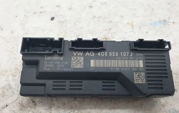 Audi A7 S7 4G Tailgate/trunk control unit/module 4G8959107J
