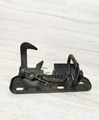 Volkswagen Golf V Engine bonnet/hood lock/latch loop/hook 1K0823480