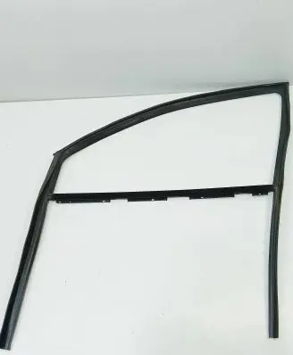 Lexus LS 430 Front door rubber seal