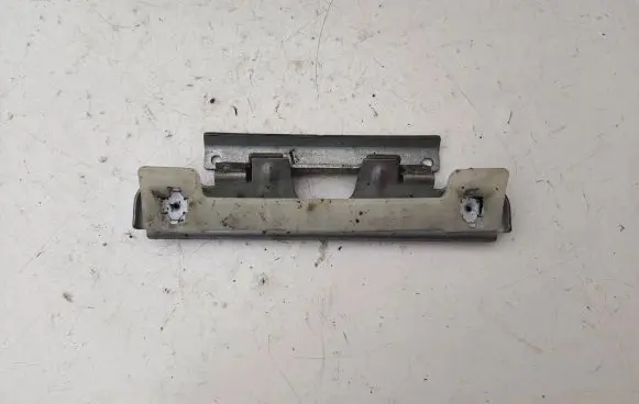Porsche Cayenne (92A) Rear door exterior handle/bracket 7P0858679A