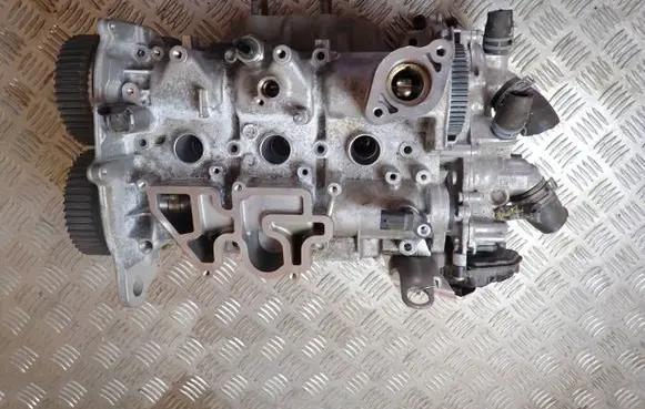 Skoda Fabia Mk4 (6VA) Engine head 