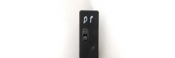 Mercedes-Benz Vito Viano W638 Electric window control switch A0045458307
