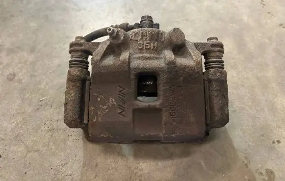 Honda Jazz Front brake caliper