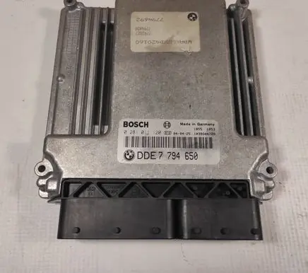 BMW 5 E60 E61 Engine control unit/module ECU 0281011120 7794650 7794692