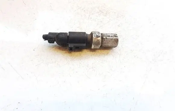 Skoda Fabia Mk1 (6Y) Air conditioning (A/C) pressure sensor 1j0973703