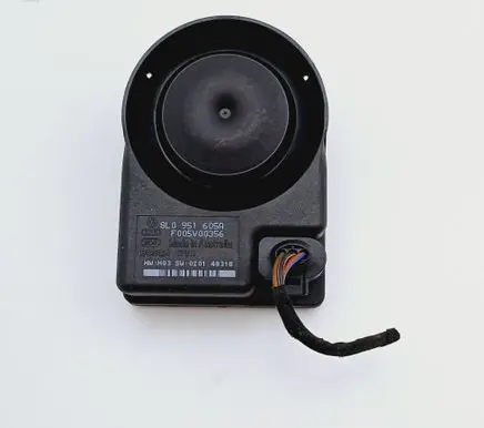 Audi A6 S6 C5 4B Alarm system siren 8L0951605A
