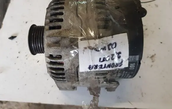 Opel Frontera B Generator/alternator 0123500008