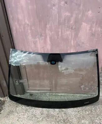 Volkswagen PASSAT CC Front windscreen/windshield window 