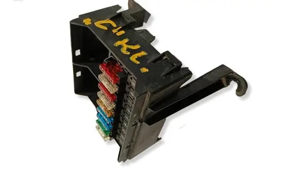 Ford Mondeo Mk III Fuse 330023
