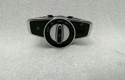 Mercedes-Benz C W205 Headlight level height control switch A2059056500