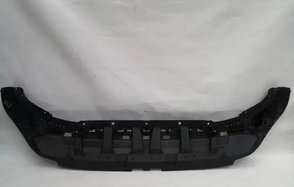 Audi Q8 Engine splash shield/under tray 4M8807611F