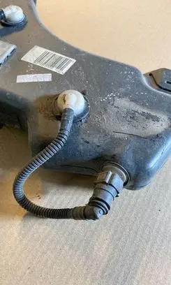 Citroen C5 FAP fluid tank 09830029900 9681917180
