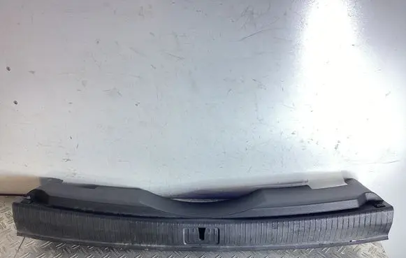 Volkswagen Tiguan Trunk/boot sill cover protection 5NA863459B