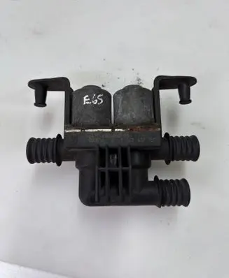 BMW 7 E65 E66 Coolant heater control valve 6906652 030514 1147412159