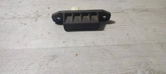 Toyota C-HR I Tailgate/trunk/boot open switch 