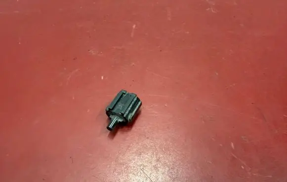 Tesla Model 3 Outside/exterior temperature sensor 110681800A 1106818
