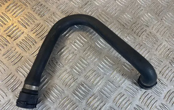 BMW 5 E60 E61 Engine coolant pipe/hose 6917697