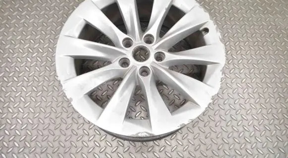 Tesla Model S R12 alloy rim 105933700B ET40
