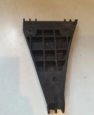 Audi A4 S4 B5 8D Front bumper mounting bracket 8D0807284