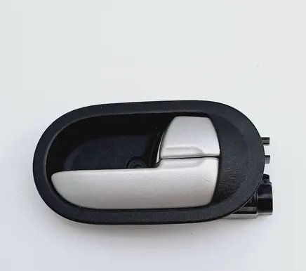 Mitsubishi Colt Front door interior handle