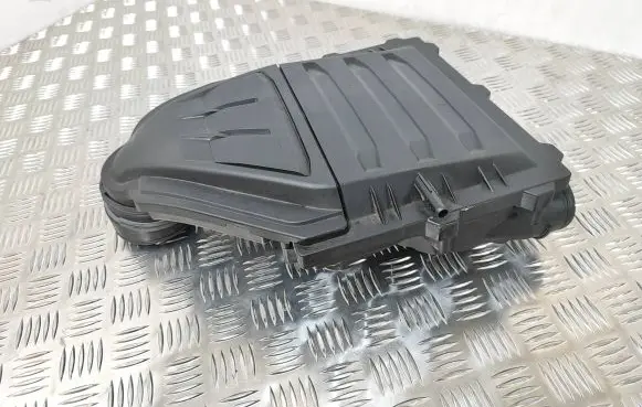 Volkswagen T-Roc Air filter box 04C129620A