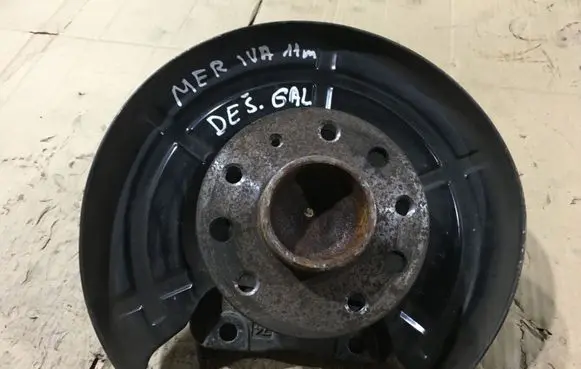 Opel Meriva B Rear wheel hub