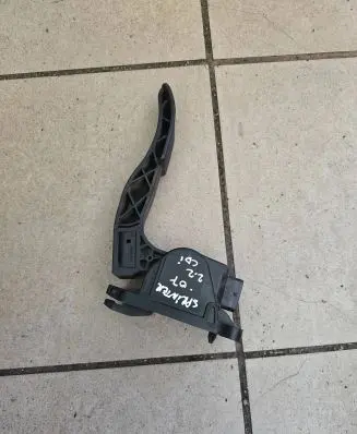Mercedes-Benz Sprinter W906 Accelerator throttle pedal A9063000404 0280755023