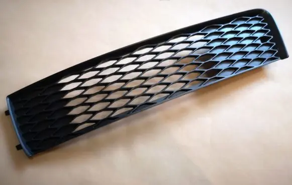 Audi Q7 4M Front grill 4L0807697B01c